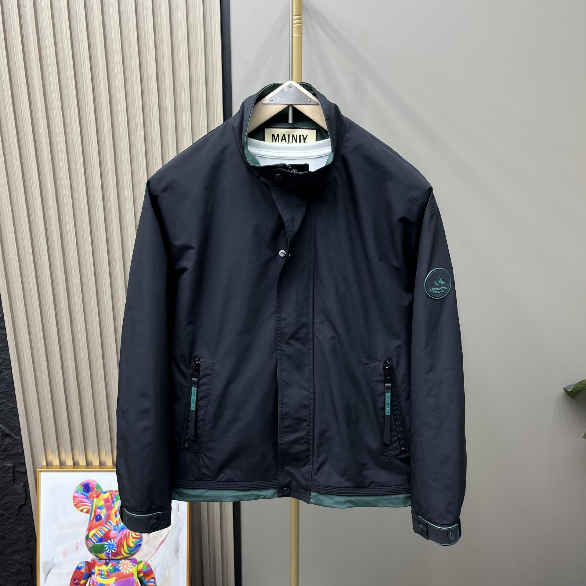 潮流百搭立领夹克